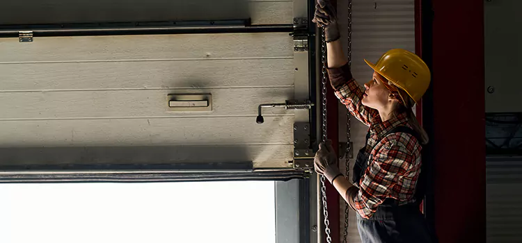 Addressing Common Garage Door Stoppage Issues in Sugar Land, TX